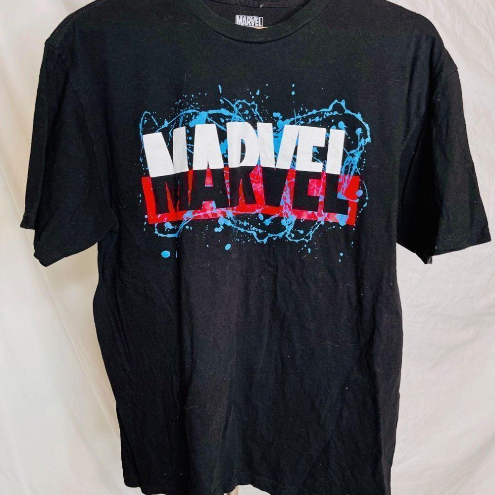 MARVEL Comic Universe Logo T‎ Shirt Large
